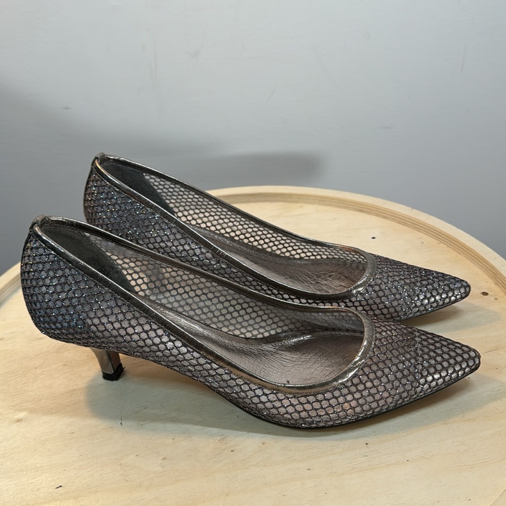 Adrianna Papell Lois Pump Gunmetal Pointy Toe Kitten Heel size 6.5 - Picture 3 of 8